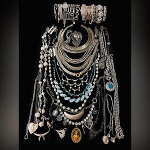 Vintage Classical Silver Tone Necklace & Bracelet Napier,Avon Signed/Unsigned 38